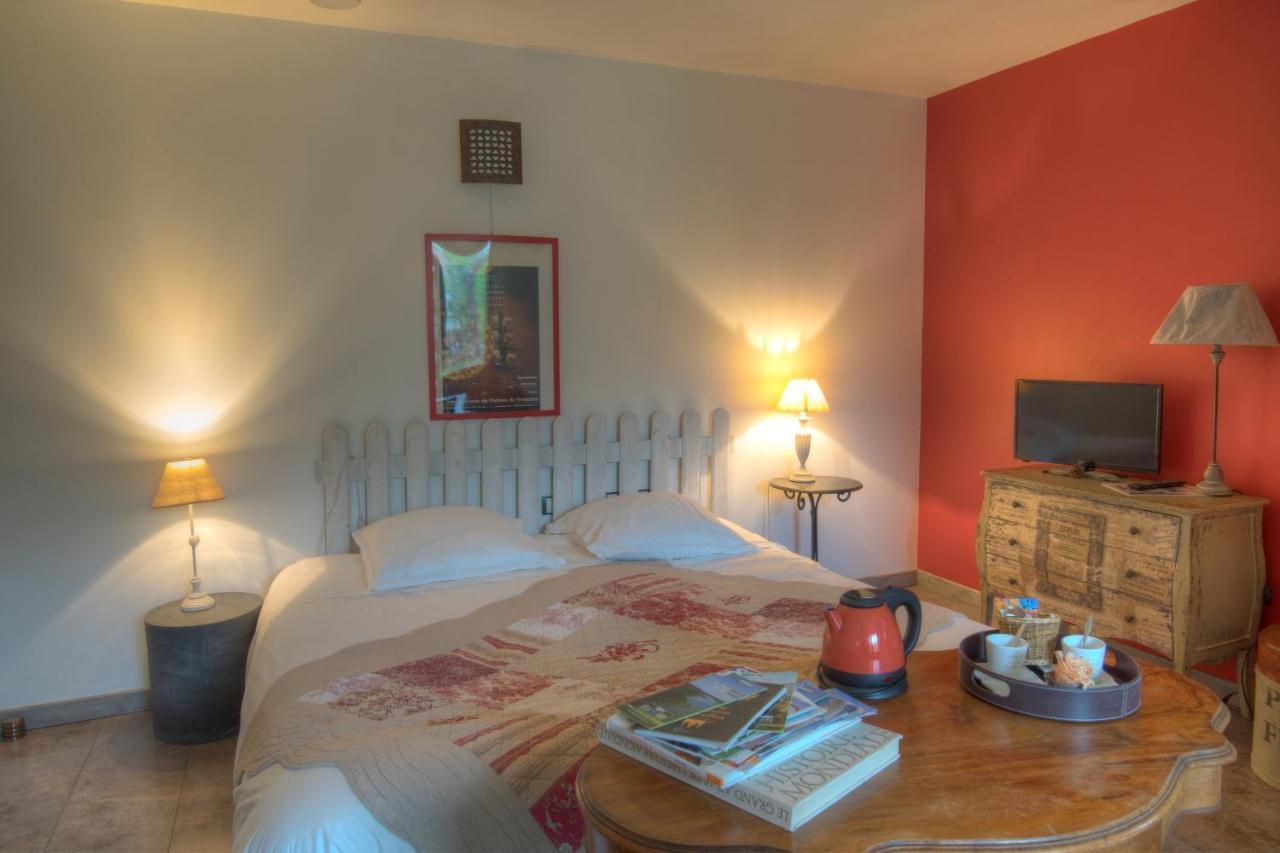 マニー・レ・ザモー Maison Prairie Bonheur Bed & Breakfast エクステリア 写真